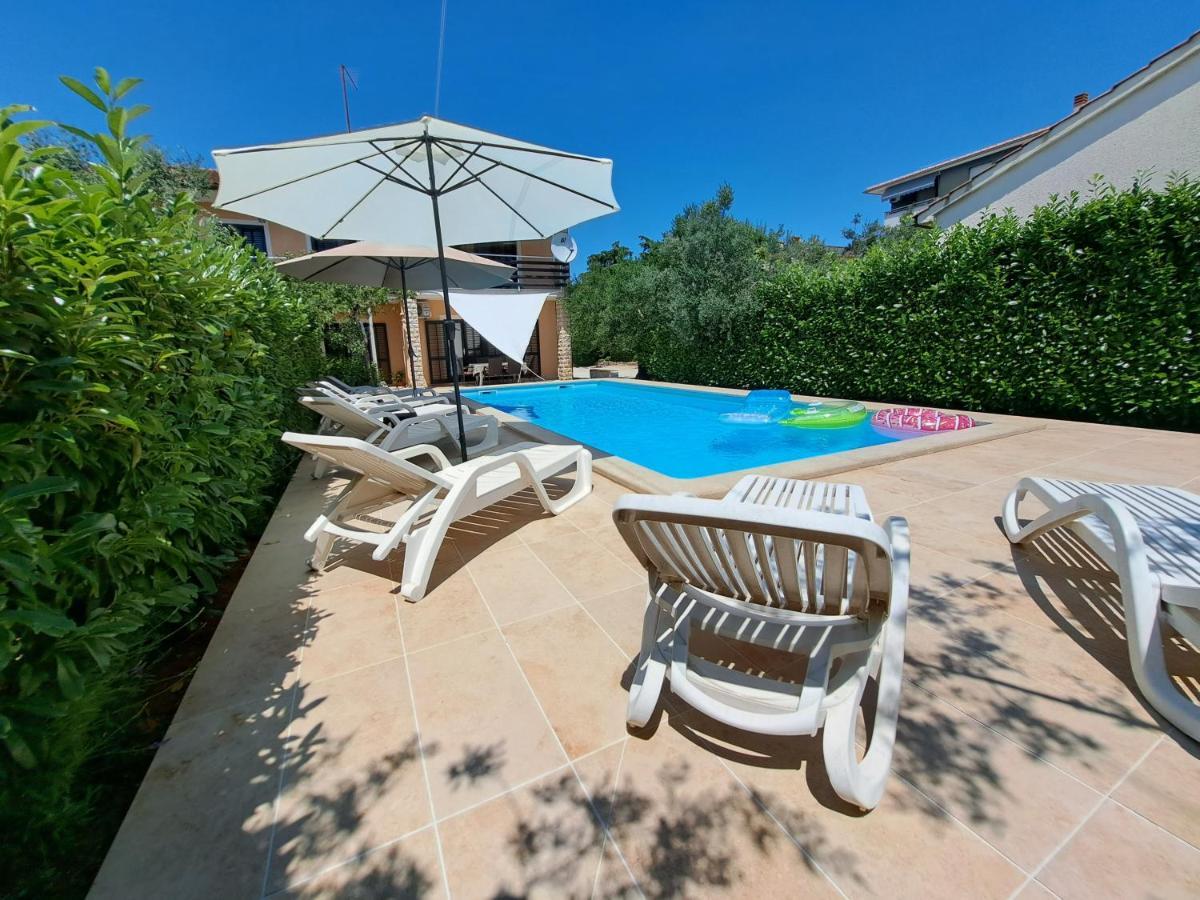 Apartment Big Pool In Pula
