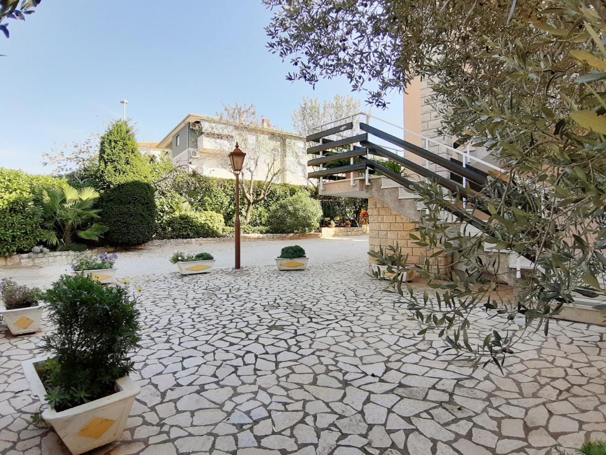 Big Pool In Apartment