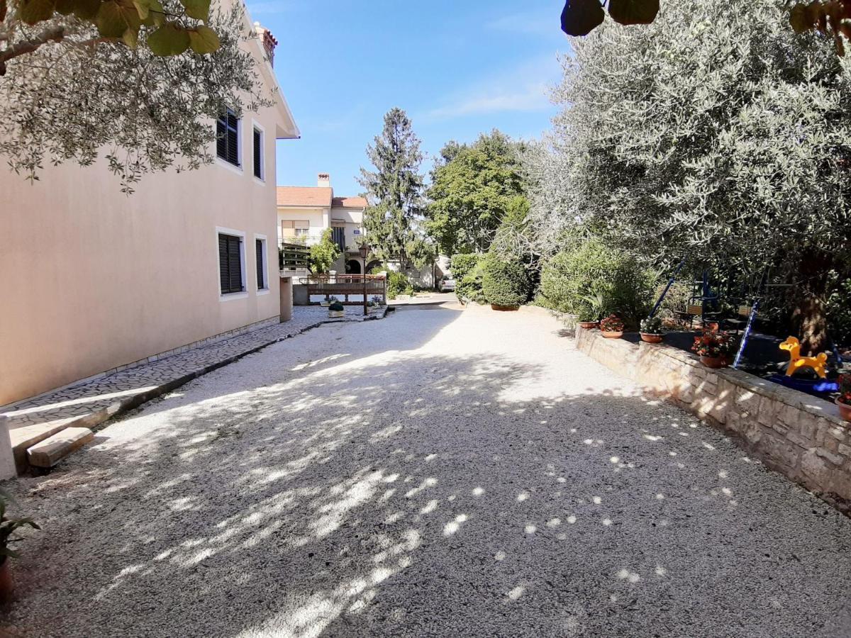 Apartment Big Pool In Pula